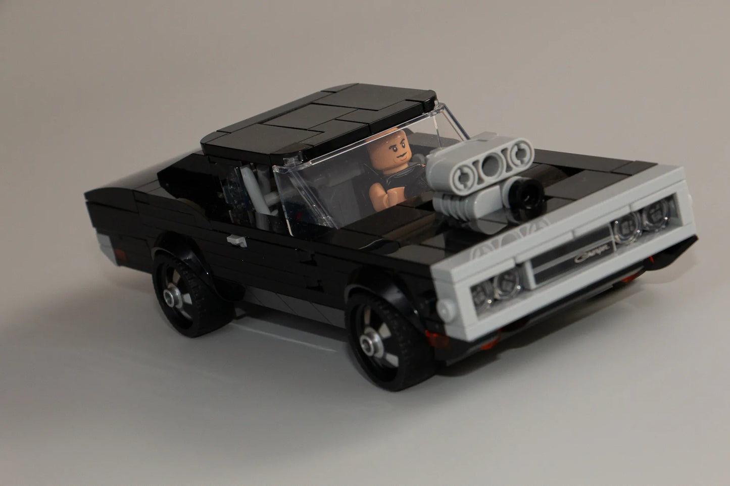 Lego Dodge Charger Rápido y Furioso. Referencia 76912