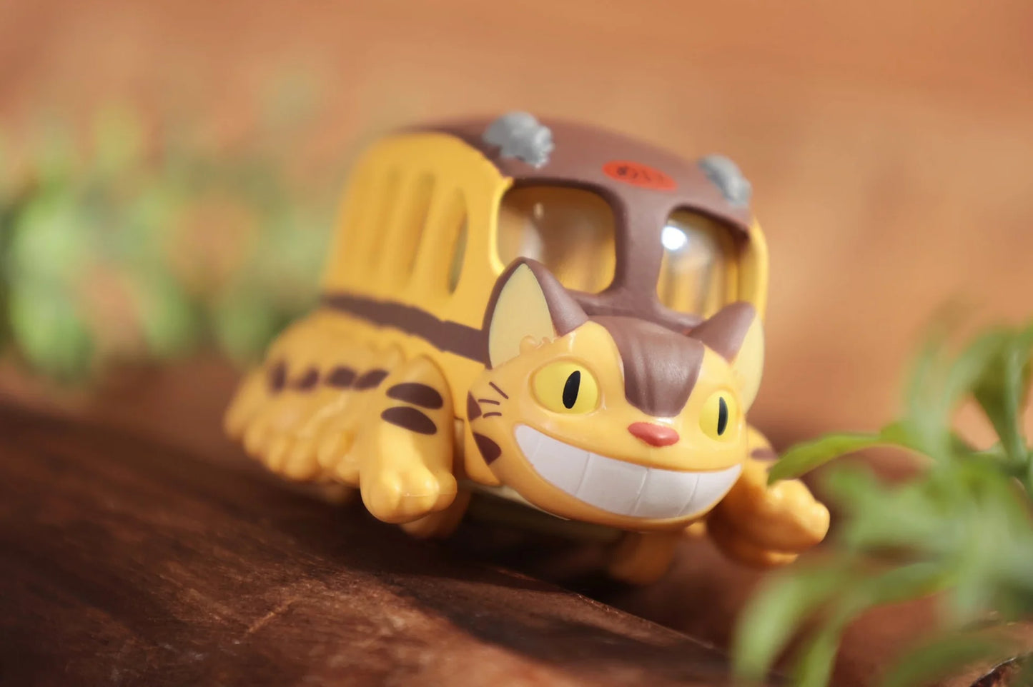 Takara Tomy Studio Ghibli My Neighbor Totoro - Catbus. Tomica. Yellow